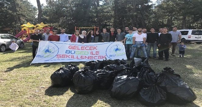 Dünya Çöp Toplama Gününde yaylayı temizlediler