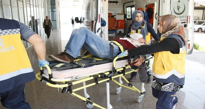 Motosiklet sürücüsü ağır yaralandı