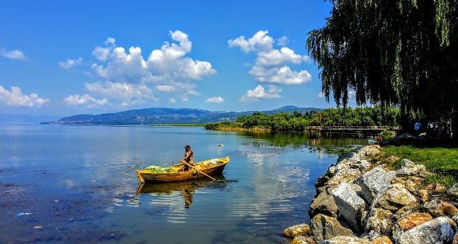 İznik gölü hızla çekiliyor