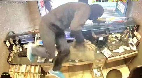 Döviz bürosu soyguncuları Bursa'da yakalandı