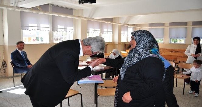 Bu okulun en genç öğrencisi 67, en yaşlısı 87 yaşında