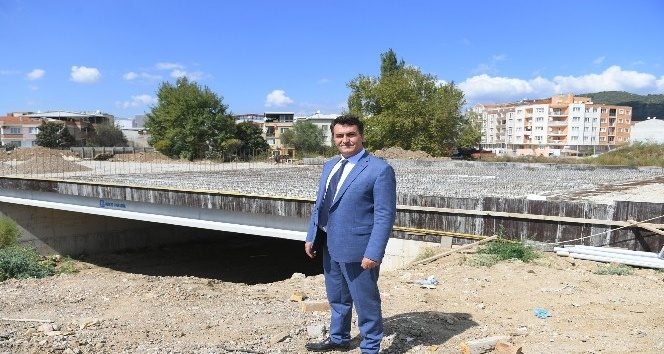 Avdancık Köprüsü hızla yükseliyor