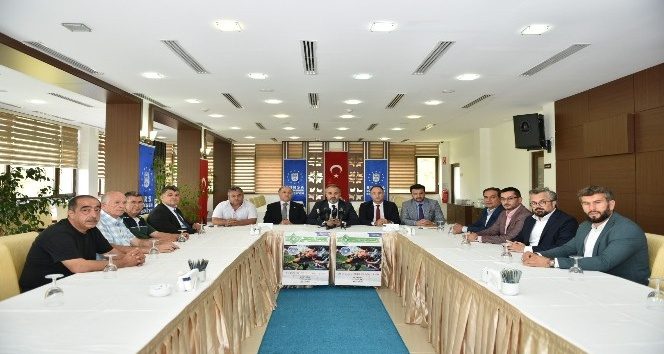 Millet Bahçesi'nde yağlı güreş heyecanı