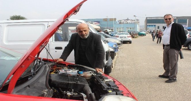 Kredi faizlerinin artması ikinci el otomobil piyasasını vurdu