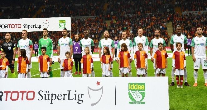 Bursaspor yerli futbolcularla sahaya çıkıyor
