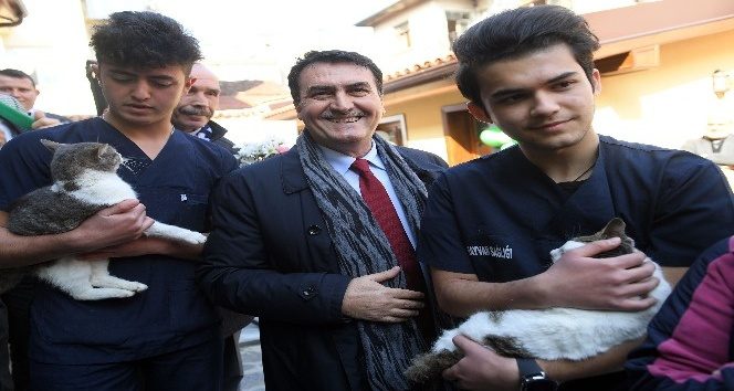 Bursa'nın ilk “Millet Kıraathanesi” Osmangazi'de açıldı