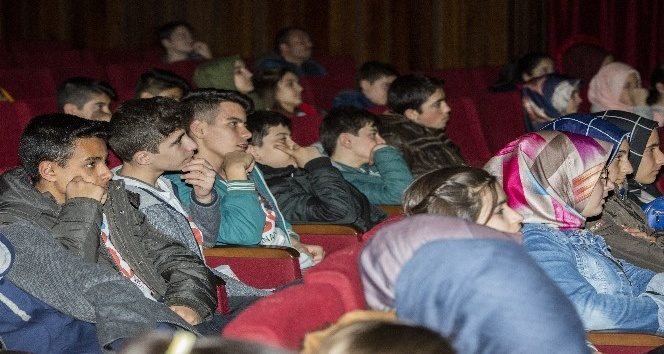 Perde Erzurumlu öğrenciler için açıldı