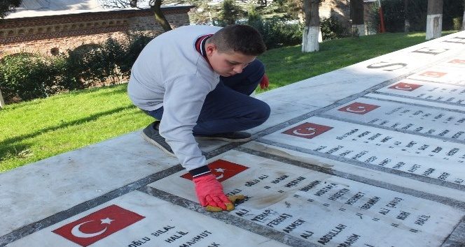 Lise öğrencilerinden anlamlı etkinlik