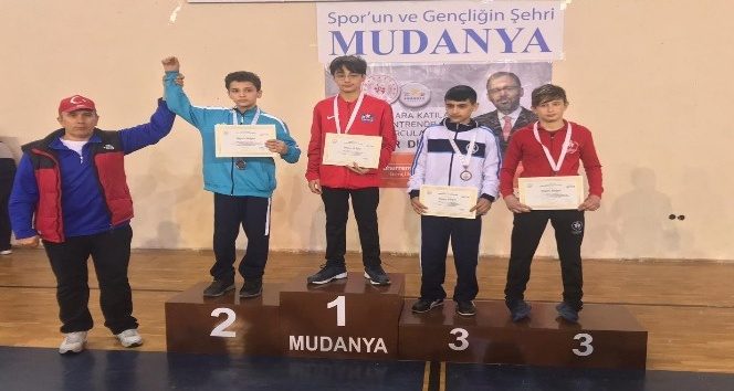 Akyüz, Anadolu Ligi'nde yıldızlaştı