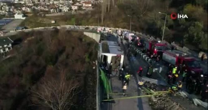 Uludağ'da otobüs devrildi: 9 yaralı