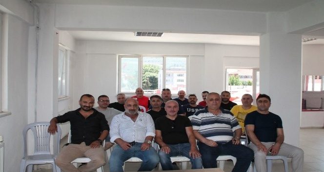 Gemlikspor Cumhur Aydın'la devam dedi