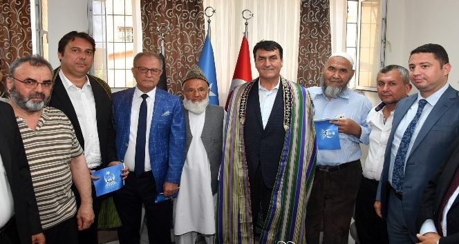 İstanbul'da Yaşayan Türkistanlılar istikrardan yana
