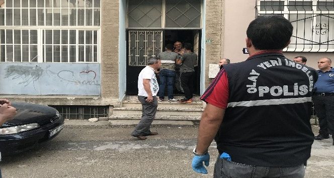 Altınları için komşusunu öldüren sanıklara ceza yağdı