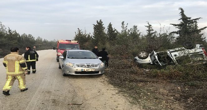 Kamyonet takla attı: 3 yaralı