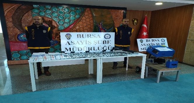"Change" operasyonu Bursa emniyetini galeriye çevirdi