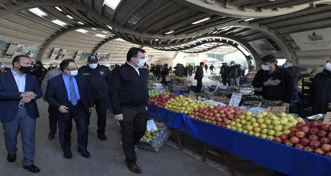 Bursa Çiftçi Pazarı tedbirde de örnek