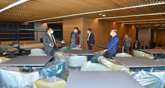 Uyumayan kütüphane gün sayıyor