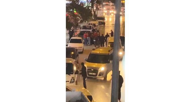 Yan bakma kavgası korona virüsü unutturdu