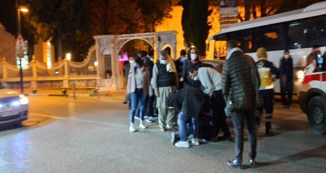 Yaya geçidinde turiste araç çarptı