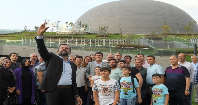 AK Parti teşkilatları Fetih Müzesi’ne hayran kaldı