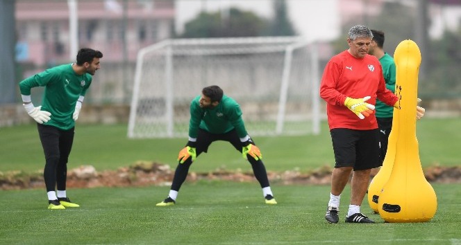 Bursaspor’da kaleci antrenörlüğüne Gancev getirildi