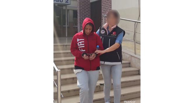 Test kitabının içinden uyuşturucu çıktı