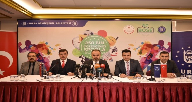 Okullar sporla şenleniyor