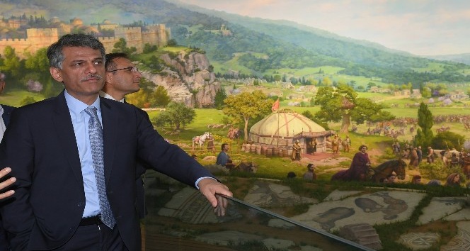 Bakan Yardımcısı Alpaslan’dan Fetih Müzesi’ne övgü