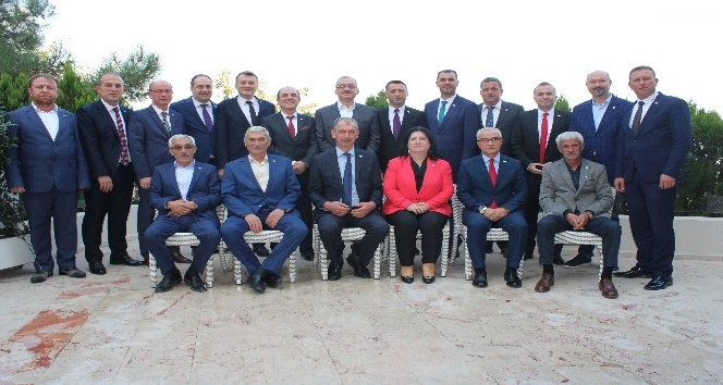 İYİ Parti ilçe başkanlarını tanıttı