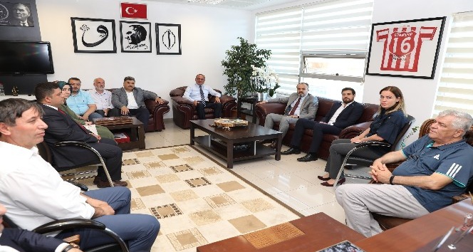 Gemlik belediye başkanına ipek tablo