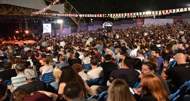 Dünyaya barışı haykıran festival başladı
