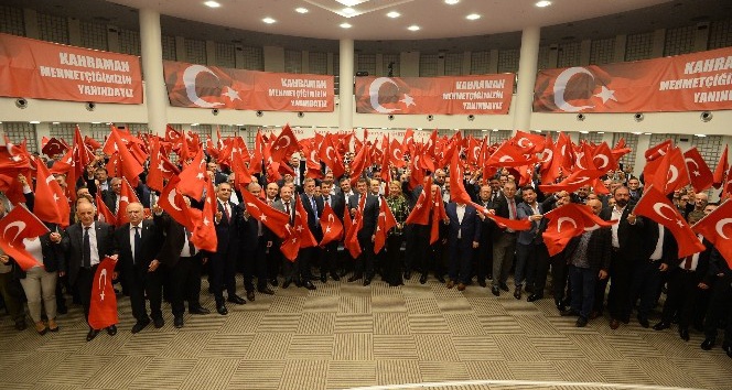 Bursa iş dünyası kahraman Mehmetçik için tek ses tek yürek oldu