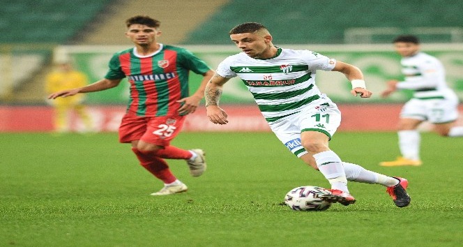 Bursasporlu futbolcu Çağatay Yılmaz: “Hep en iyisi için çalışacağız”
