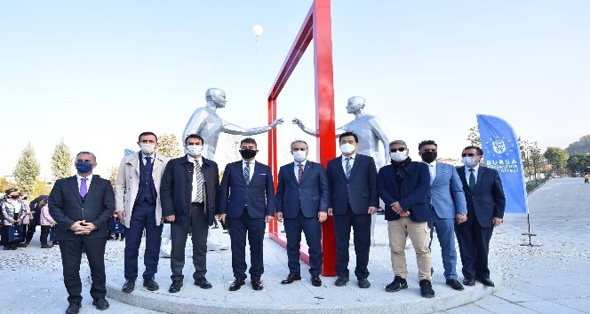 “Türkiye – Güney Kore kardeşlik anıtı” Bursa’ya dikildi