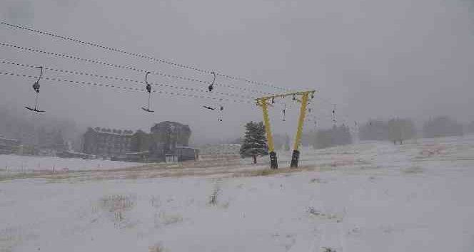 Uludağ beyaz gelinliği giydi
